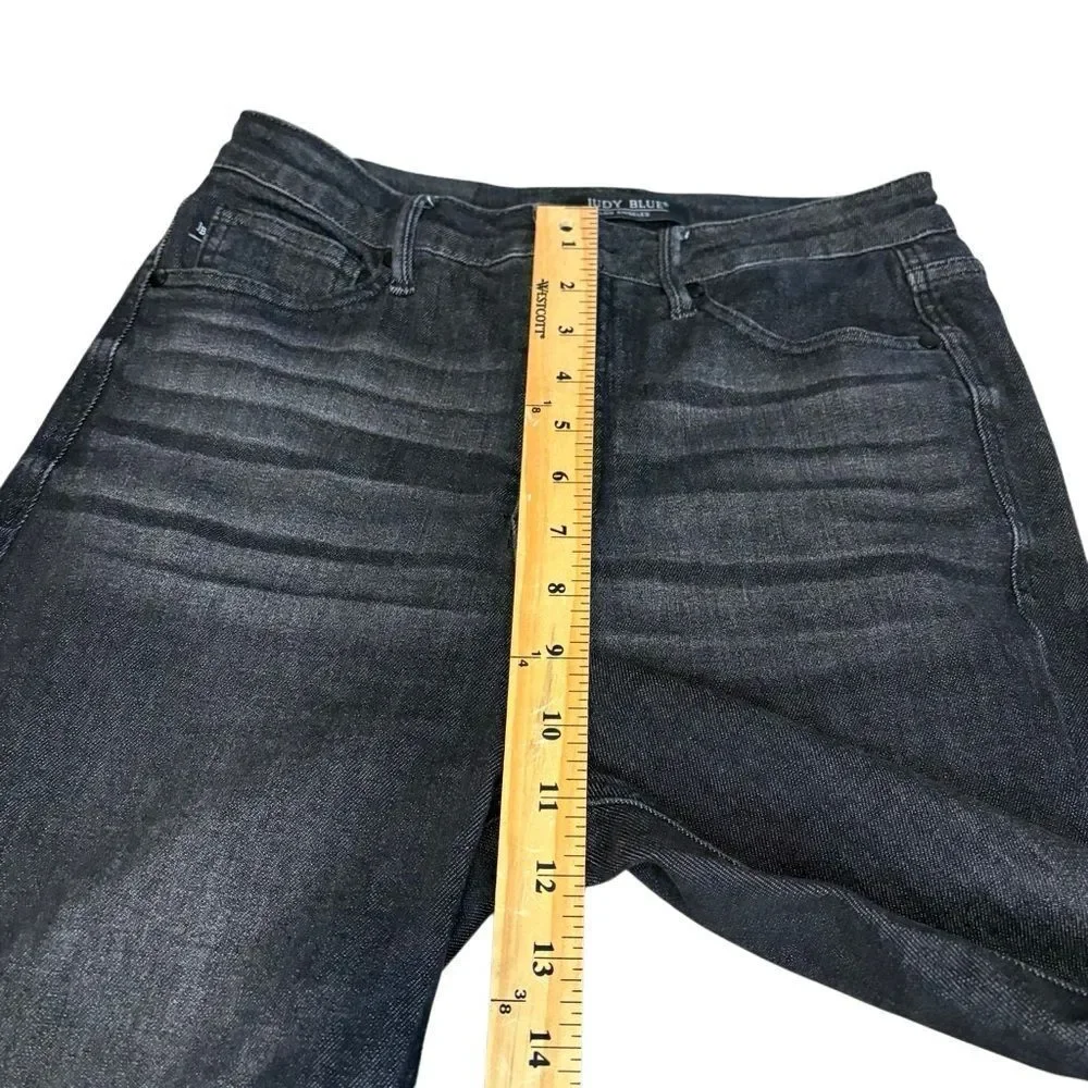 Judy Blue Avon Tummy Control Skinny Jean in Black Wash Sz 7/28. Great Condition